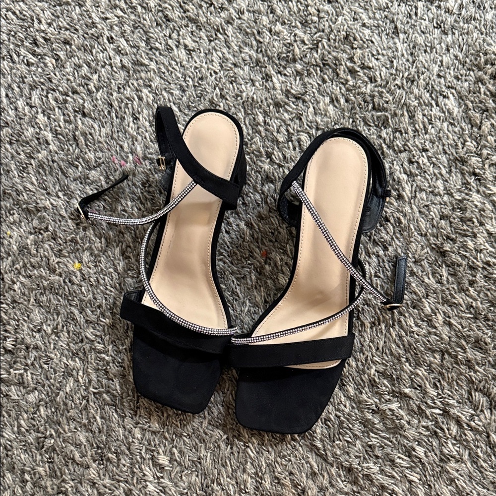Elegant Black Strappy Sandals
